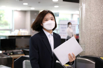박지현 "이재명도 기회 주자고 했는데…민주당 비겁해"