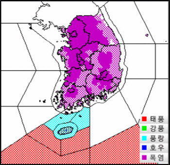 적도 공기 몰고온 태풍 ‘송다’…내달 2일까지 비로 내린다