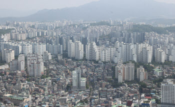 집 살 사람이 없다…서울 아파트 매수심리 3년 만에 최악
