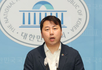 장예찬 청년재단 이사장, 이준석에 직격탄…“남 탓 이전에 반성해야”