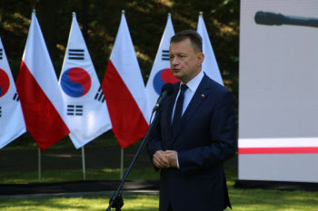 폴란드 "한국 K2전차·K9자주포 1차 본계약…7.7조원 규모"