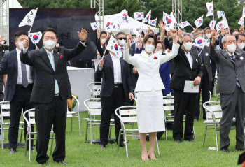 尹대통령 재산 76.4억…대부분 김건희 여사 명의