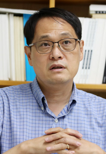 "법인·소득세 감세로 줄어드는 세수…부가세 인상으로 메워야"②