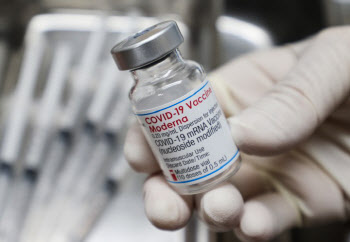 모더나, 중국에 코로나 백신 공급하나