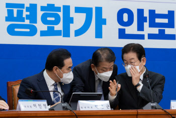 野 김병주 “‘정진석 발언’, 매국노 논리…전술핵 배치는 부적절”