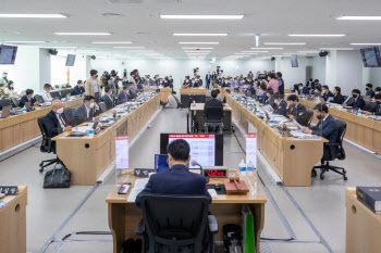 이화영 쌍방울 의혹 vs 尹대통령 처가 양평공흥지구 의혹 여야 공방