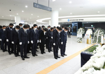 김동연 경기지사 “이태원 참사..지켜주지 못한 책임에 참담”