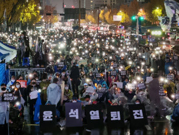 매주 "尹퇴진·李구속"…누구를 위한 대규모 집회인가