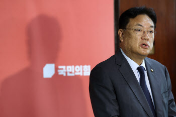 정진석 "이태원 희생자 명단 공개, 분노…반드시 법적 대응"