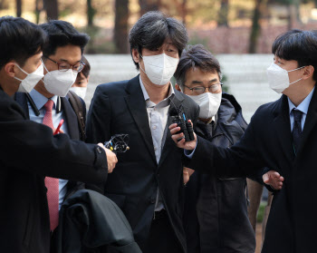 '폭로전' 동참…입 연 남욱 "내가 잘못한 만큼만 처벌받을 것"