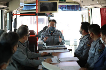 의왕ICD 간 윤희근 경찰청장 “화물연대 불법행위엔 현장체포”