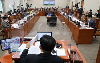 환노위, `노란봉투법` 법안소위 상정 확정…野 "與, 국회 파업말라"