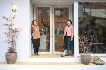 이금이 작가 "아동·청소년 문학에 소재 제한은 없어"