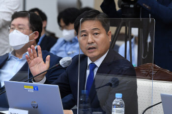 "재외국민 한 표도 소중"…野 김영배 `재외투표 후 사퇴 제한법` 발의