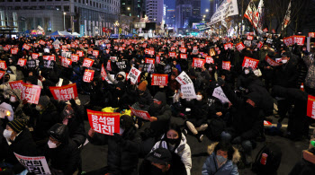 이번 주말도 서울 도심 집회·행진 계속…경찰 "교통 혼잡 우려"