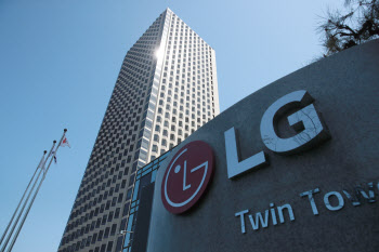 "수익성 높여라"…LG그룹 전자 계열사 사업 재편 가속