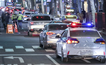 수능 끝나고 '운전면허' 도전? "과속 안하면 보험료 깎아줍니다"