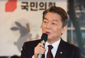 안철수 “나경원 전대 출마했으면...수도권 연대 가능성 높아”