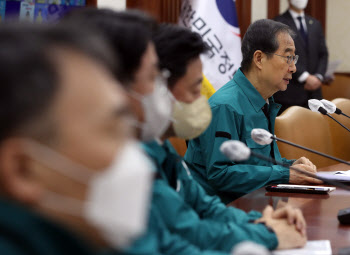 30일부터 NO 마스크…"학교선 벗고 택시선 쓰세요"(종합)