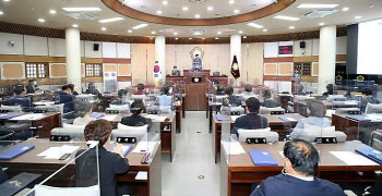 핵심예산'삭감'·시의회업추비'셀프인상'…고양시의회, 본예산 확정