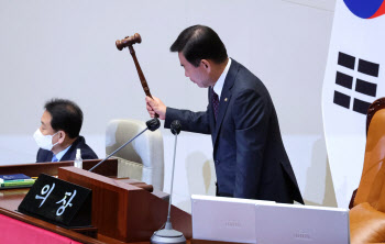 이재명 구속영장 전망에 2월 임시국회 또 `사법 블랙홀` 예고