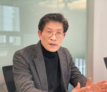 “올해 부동산 시장 어려워…정부, 적극적 시장 개입해야“