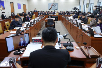 與 과방위 "KT 차기대표 인선 중단하라…그들만의 이익카르텔"