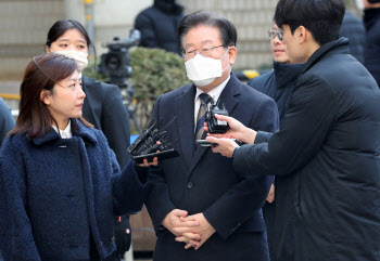 이재명 "'김만배 몰랐다' 윤석열은 각하…검찰, 다른 잣대 적용하나"