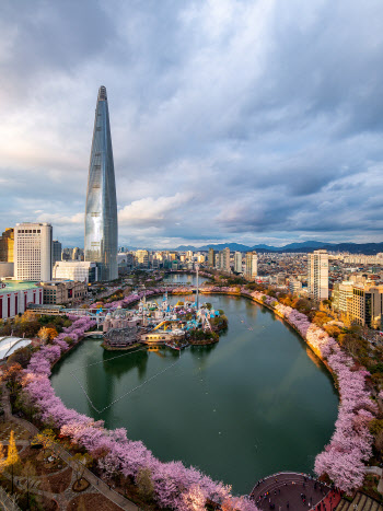 잠실 롯데월드타워, 봄맞이 본격 새단장