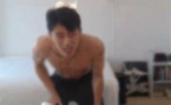 "10만원씩 드리겠다" 전두환 손자, 환각상태서 방송하다 체포된 듯
