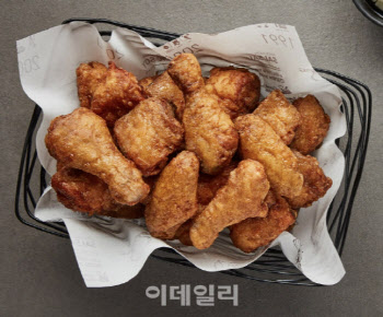 서민 간식은 옛말…배달 치킨 3만원 시대 목전