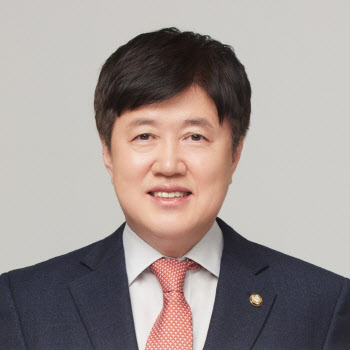 유경준 "보육 관련 급여 비과세 한도 10만→100만원" 발의