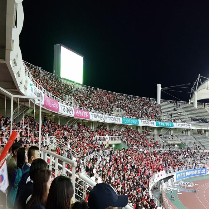 파울루 벤투 "한국 축구만의 색깔 만들겠다"