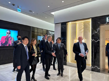 롯데·신세계百 CEO, 티파니 행사 참석차 미국 출장