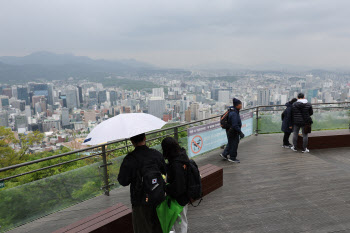 아침까지 수도권 비·출근길 안개…오후부터 맑아져요