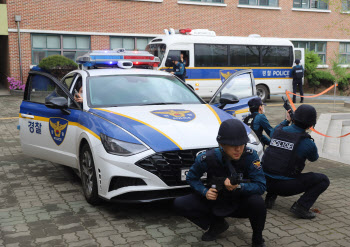 "학생들을 구출하라!"…경기북부경찰, 테러·재난 합동훈련