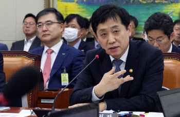 가상자산법 국회 정무위 통과…與, '김남국 코인' 조사 촉구