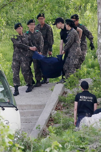 제대한 관심병사, 예비군훈련 노려 총기난사