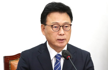 박광온 "5.18 정신 담는 `개헌` 추진해야…尹 대통령 의지 보이길"