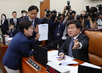 野 `노란봉투법`도 직회부…與 '권한쟁의심판' 청구로 맞불