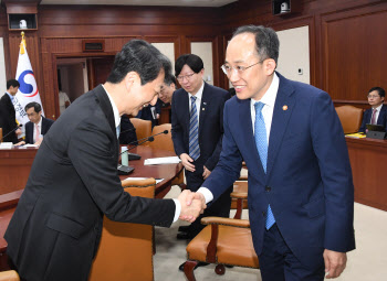 추경호 "수출 개선세 이어질 것…UAE와 투자 협력 강화"