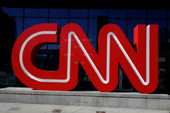 좌파 성향 CNN, '트럼프 생방송' 릭트 CEO 결국 경질