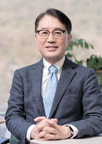POSTECH  신임 총장에 김성근 삼성미래기술육성재단 이사장