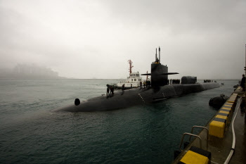 토마호크 미사일 탑재 美 핵 잠수함 입항…한미 특수전 훈련 실시