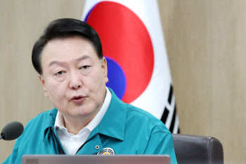 尹 "73년전 北 침공때 유엔군 달려와 준 덕분에 자유 지켜"