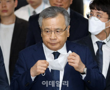 검찰 ‘50억 클럽’ 박영수 전 특검 구속영장 재청구