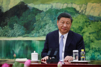 시진핑은 위기 국면서 왜 '공동부유' '인내' 강조했나