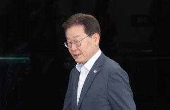 검찰 '쌍방울 대북송금 의혹' 이재명 대표 소환 통보