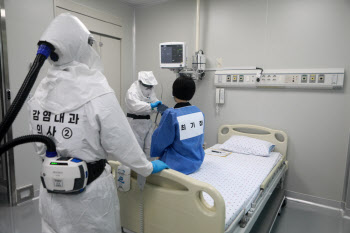 "제2의 코로나 문제없다"…서울의료원, 신종감염병 대응 모의훈련