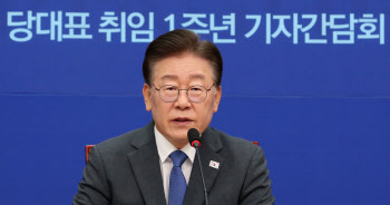 '무기한 단식' 들어간 이재명…與 "사법리스크 방탄하나"
